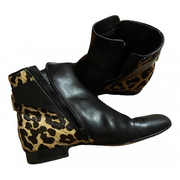 🔻🔻SOLD 🔻🔻MICHAEL KORS  MIRA BLACK LEATHER BOOTIE w/CALF HAIR ZIPPER 9M - Picture 8 of 14